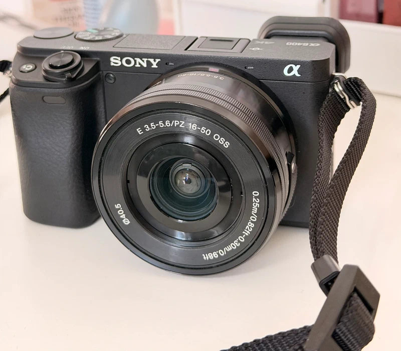 Sony Alpha 6400
