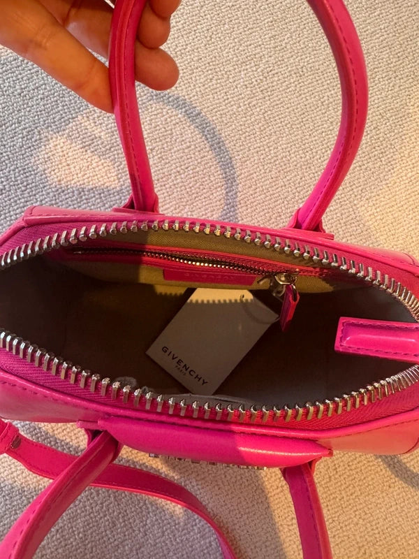 Givenchy Antigona bag