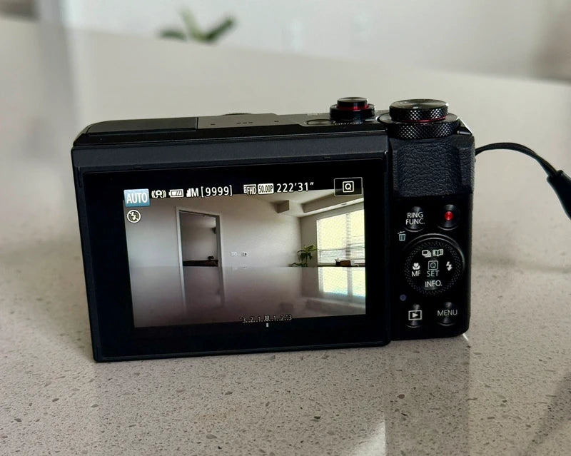 Canon Black and Grey Cameras-and-accessories
